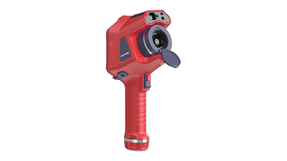 FOTRIC V Series Thermal Camera – angled view